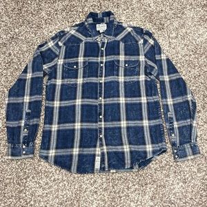 Plaid Blue & White Long-sleeve Button Down